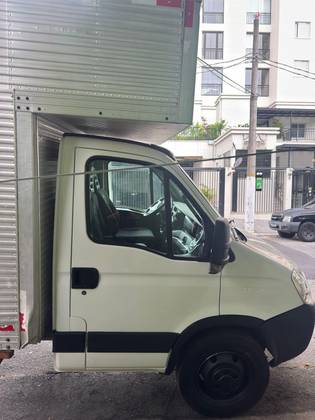 IVECO DAILY 35S14 CHASSI CABINE TURBO INTERCOOLER DIESEL 2P MANUAL